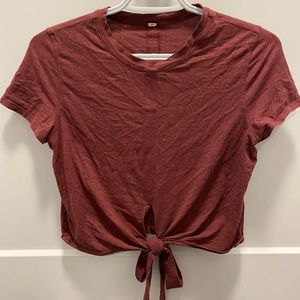 Lululemon cropped tee